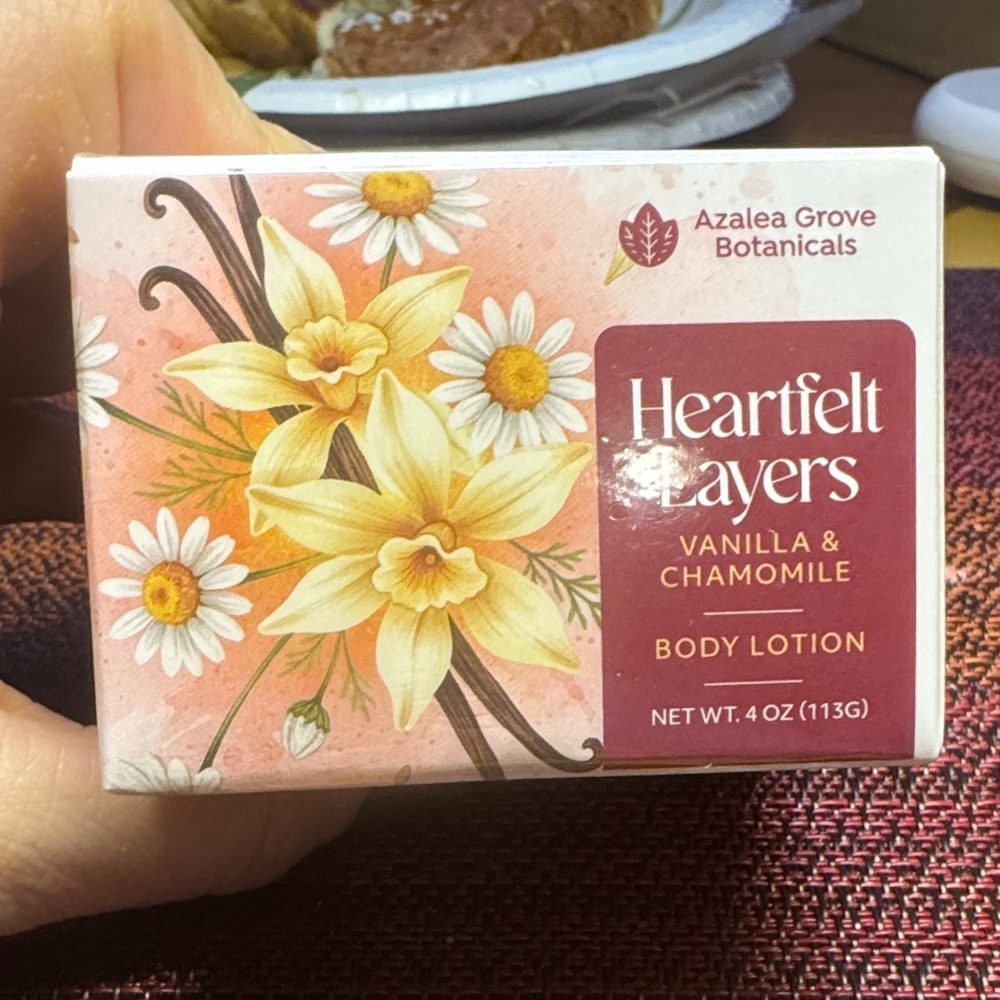 Vanilla & Chamomile Body Lotion - Cream - Picture 1 of 4